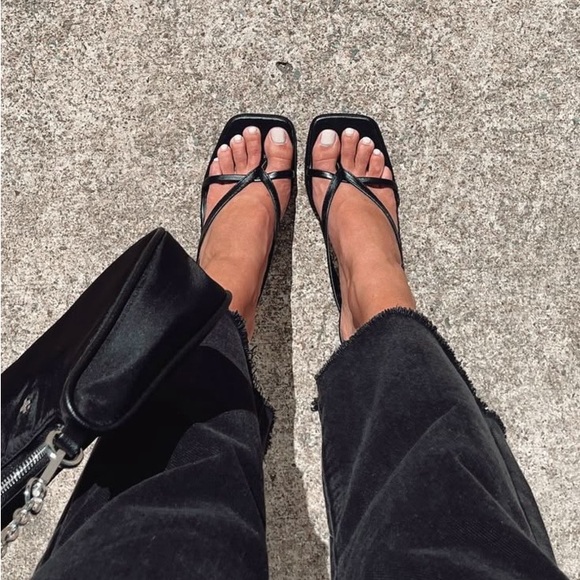 Maurice’s Black Minimalistic Sandal Heel 6.5 - Picture 3 of 16